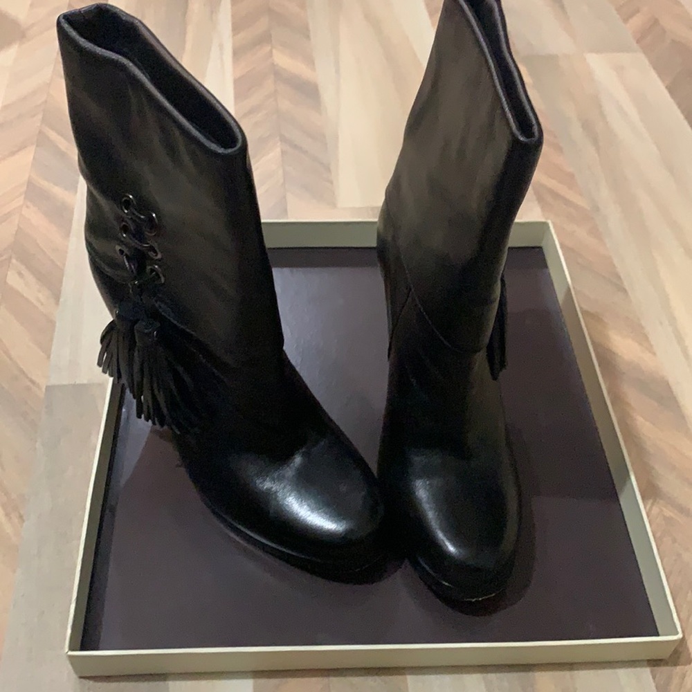 Coach boots